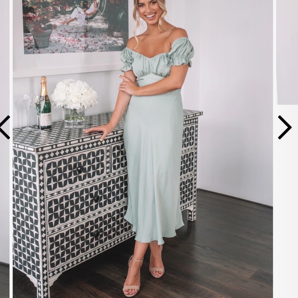 Esther Lia Dress Faded Sage Off the Shoulder Dress Size Small